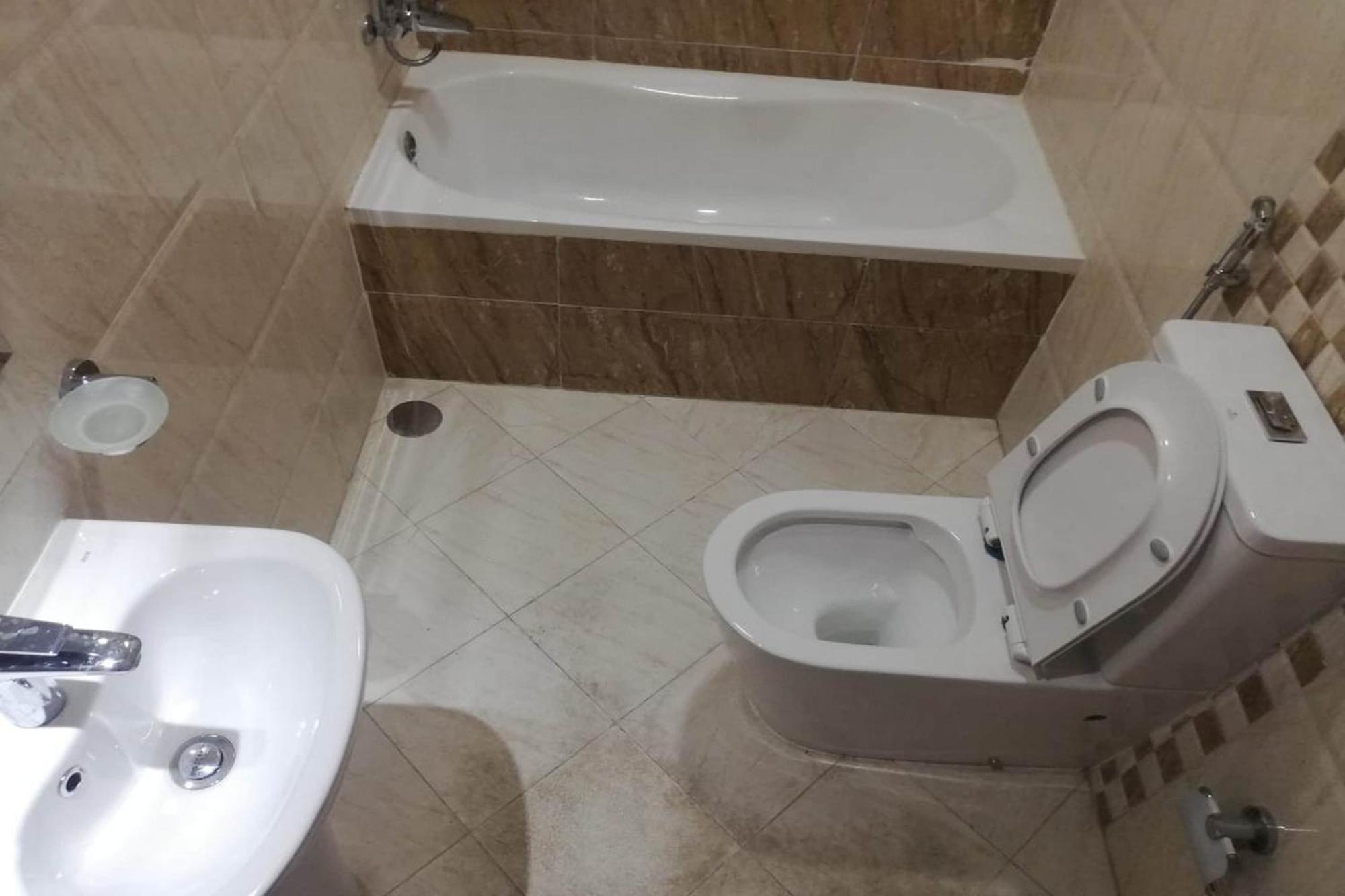 Apartment Oyo 701 Zaroni Bldg Ic *